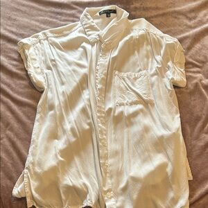 White Short Sleeve Buttoned up Shirt